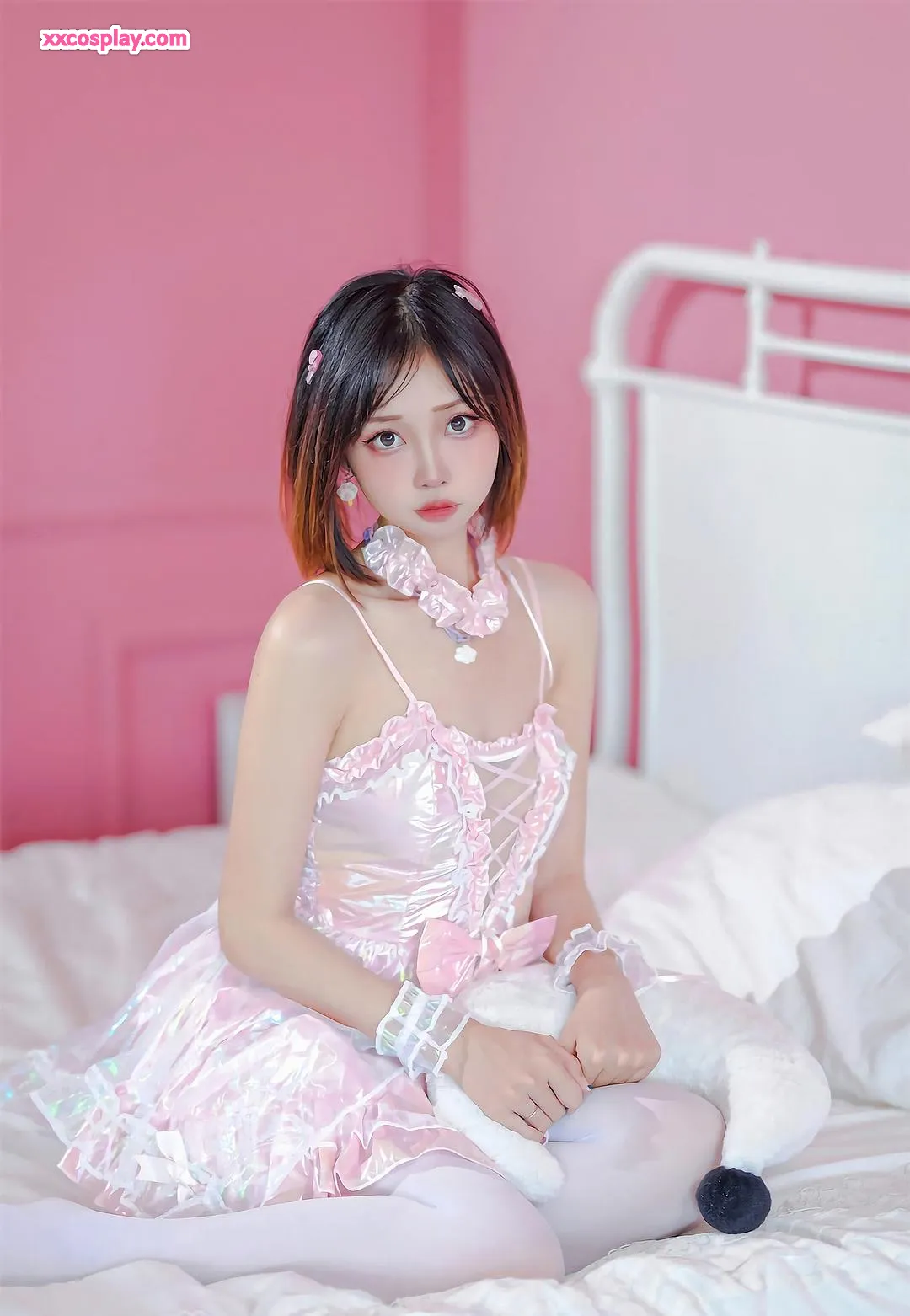 Luosan w Yizi - Ice Cream Temptation